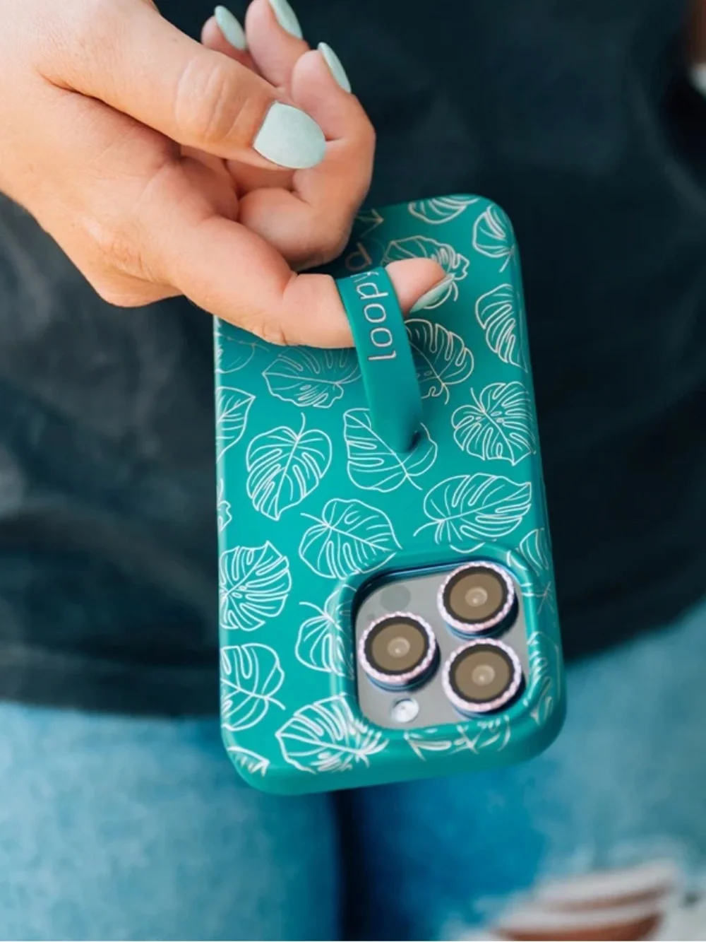 Metallic Monstera Loopy Case for iPhone 14/13